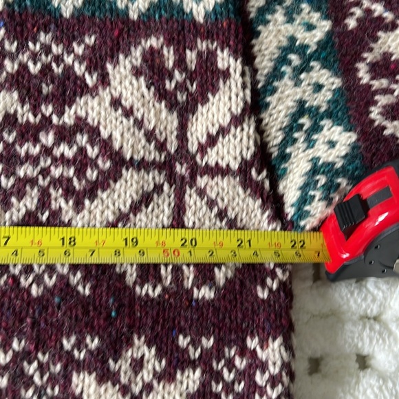 Fair Isle Alps, 💯% wool pullover Lg. Vintage sweater. Colorful. Rolled collar. - Picture 4 of 5